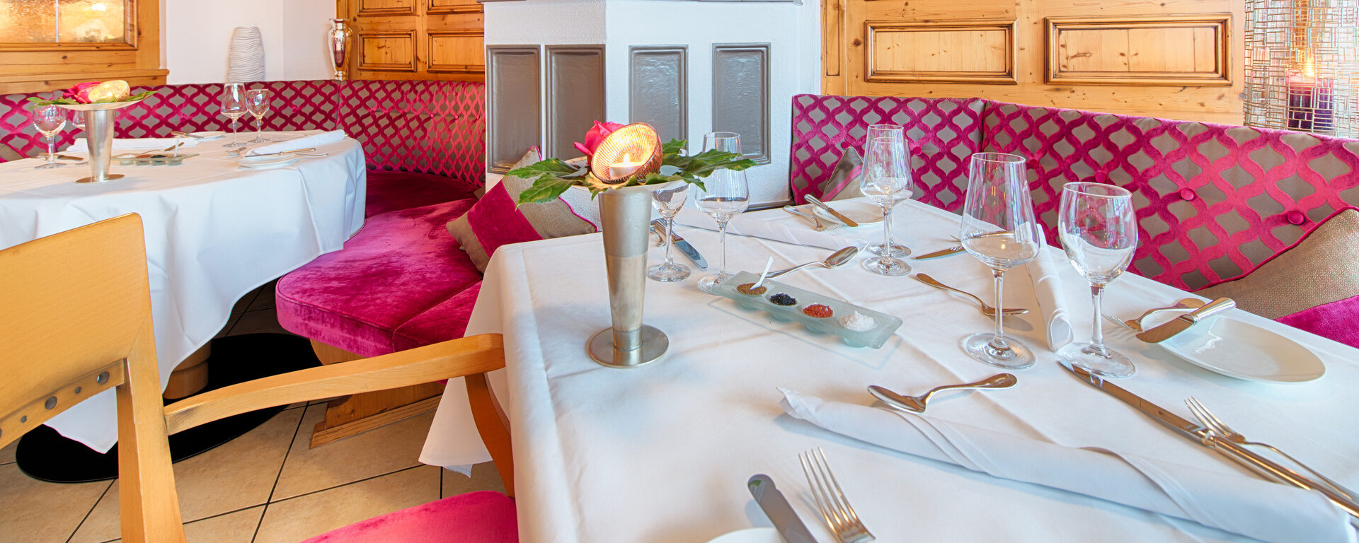 Der stilvoll gedeckte Tisch im Hotel-Restaurant des Landhaust Feckl bei Böblingen.